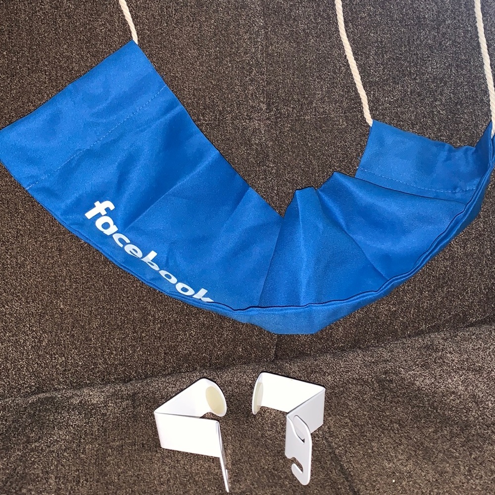 🔵 Facebook Foot Hammock